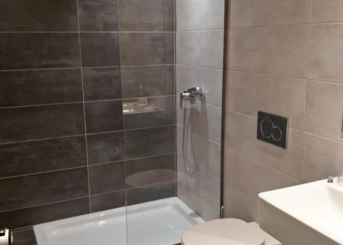 New York 2* Rhodes City